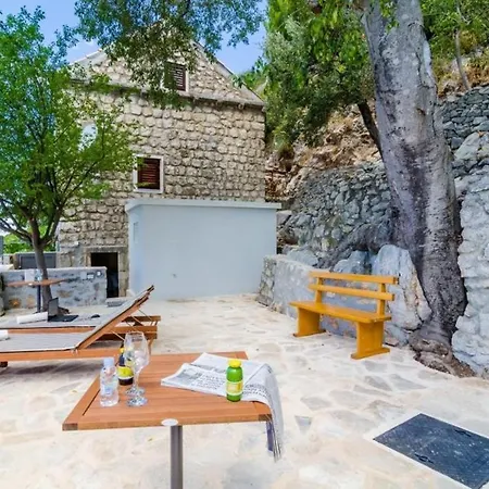 Shining Star - Attic Studio With Patio And Sea View Dubrovnik